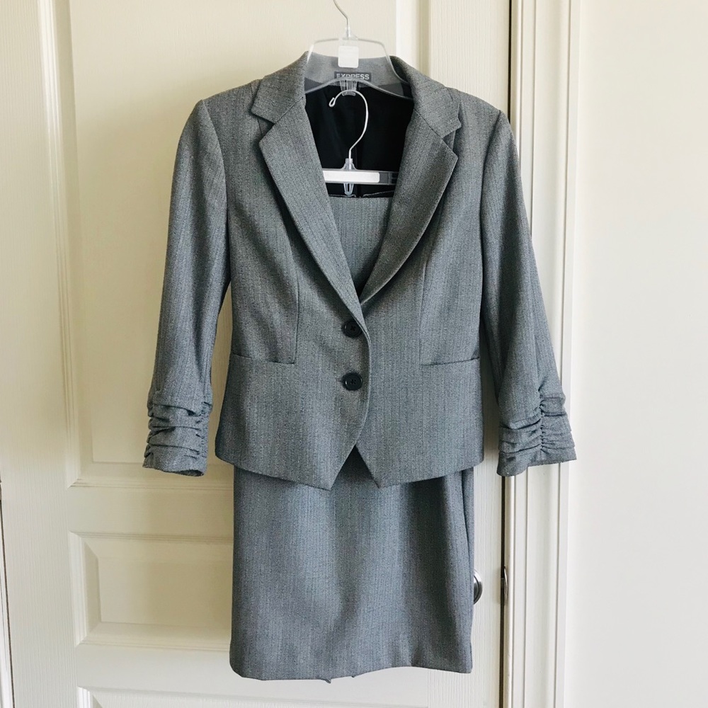 Express Suit in size 0